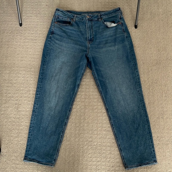 AE Mom Jean - Picture 1 of 7